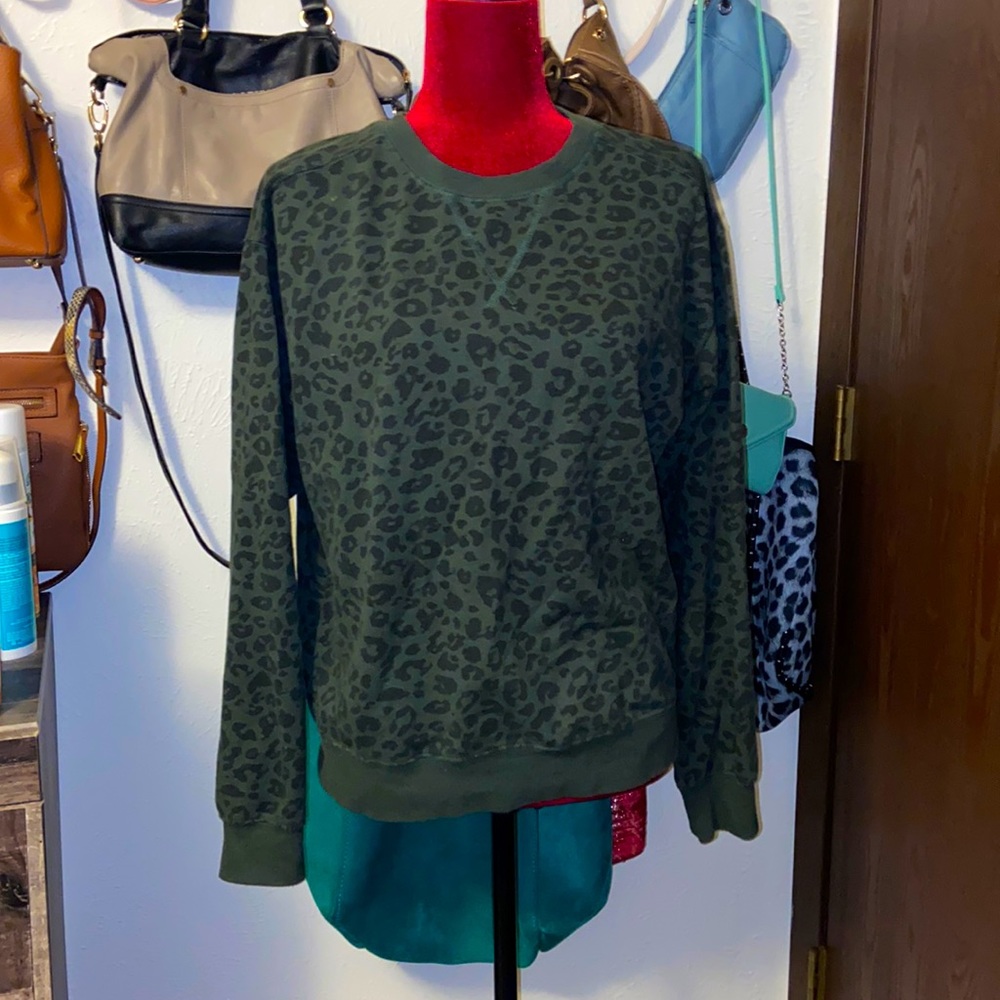 PINK VS sweater size M